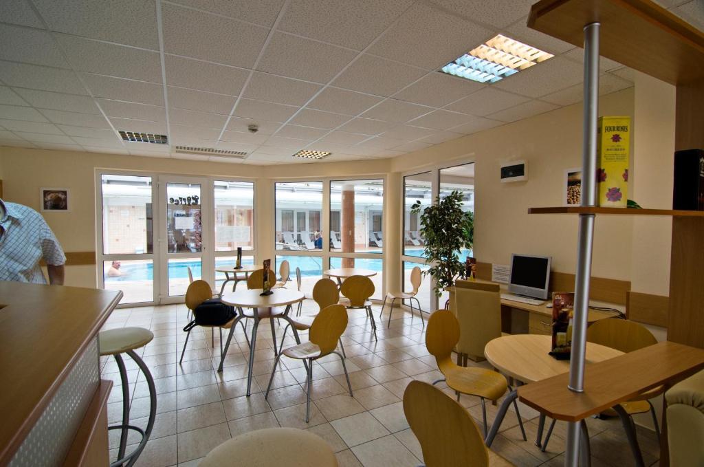Club Mendan Aparthotel ザラカロシュ エクステリア 写真